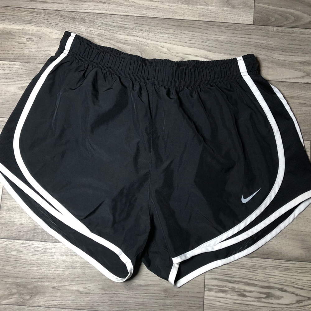 Nike Tempo Women’s Running Shorts
